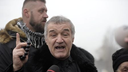 „Domnule Gigi Becali, o felicitați pe CFR Cluj?" Răspunsul vehement al patronului FCSB: „Du-te mă"