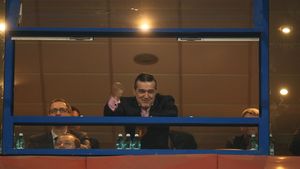 Yovov vine gratis în Ghencea: **"Probabil are o dezlegare să devină liber de contract"