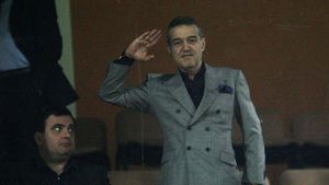 Stoichiță, sub presiune de la început: "Va câștiga tot, ia titlul!"** Becali spune cine e asul din mâneca Stelei în cursa pentru campionat