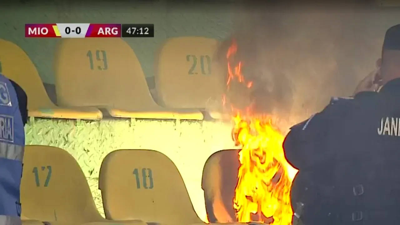 Fanii lui FC Argeș, la un pas să incendieze arena din Mioveni! Cum a pornit focul pe Stadionul Orășenesc | VIDEO
