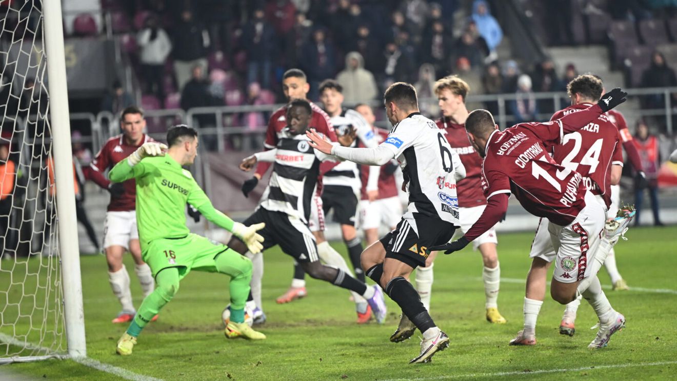Meci jubiliar la Rapid - Universitatea Cluj, scor 2-0! 100 de meciuri între două echipe de tradiție în 92 de ani de istorie