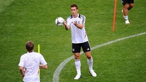 Cel mai frumos cadou!** Miro Klose a aflat la 34 de ani că este la un pas de transferul carierei