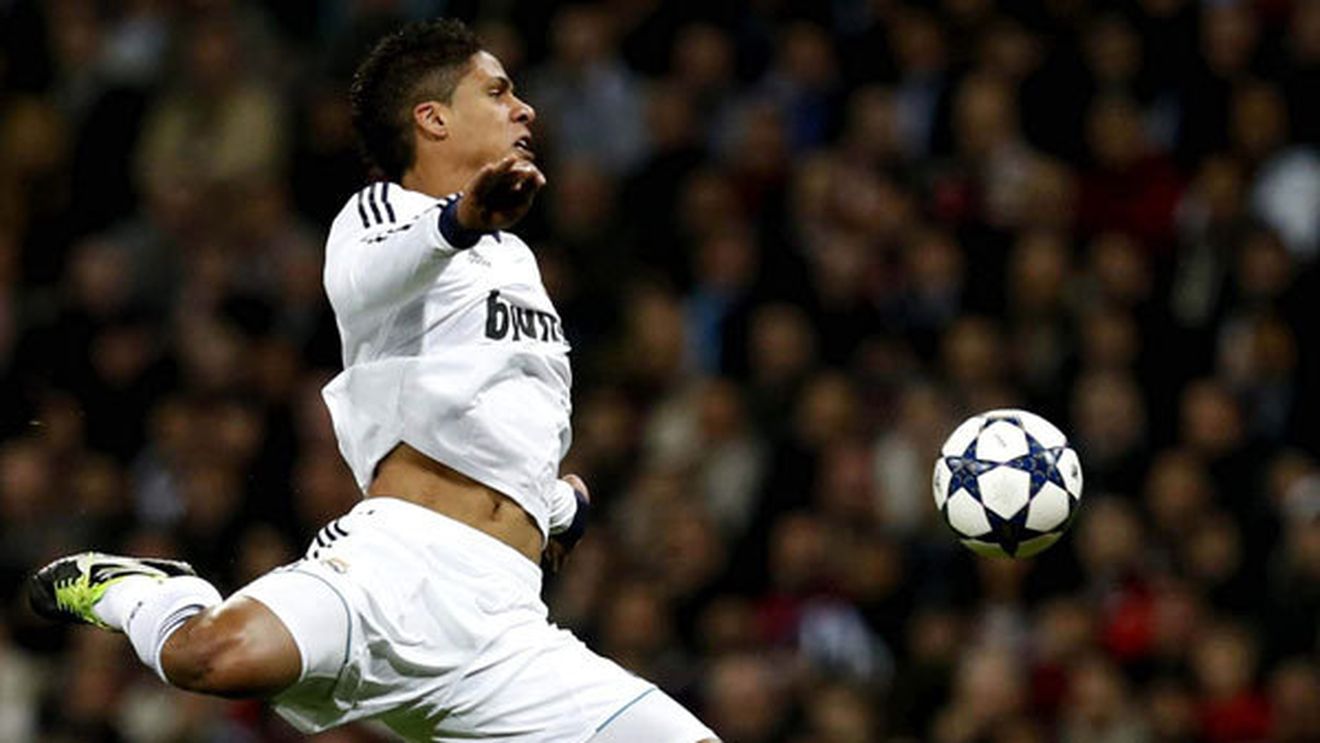 Raphael Varane îngroapă Real Madrid! Gafele incredibile făcute de francez în meciul cu Manchester City | VIDEO