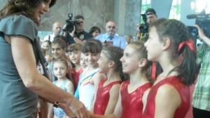 Amintiri cu Nadia Comaneci! Fosta gimnastă, Dora Vulcan, nu va uita clipele trăite în urmă cu zece ani la Onești. "Mama mi-a făcut breton" | SPECIAL