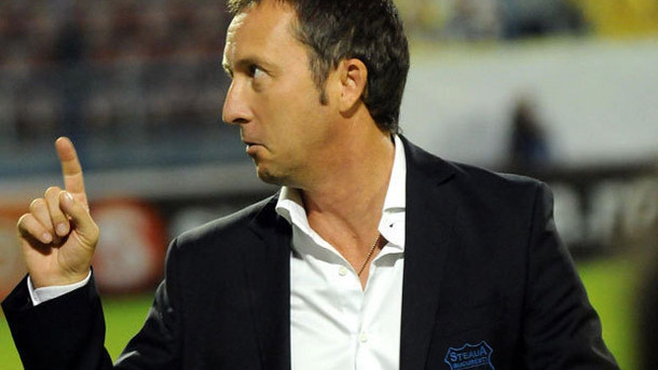 Reacție scandaloasă a "polițistului-manager". Și-a desființat jucătorul pentru nimic:** "Ă‚sta nu face ce vrea și când vrea el la Steaua. Spune-i că s-a ARS dacă se repetă"