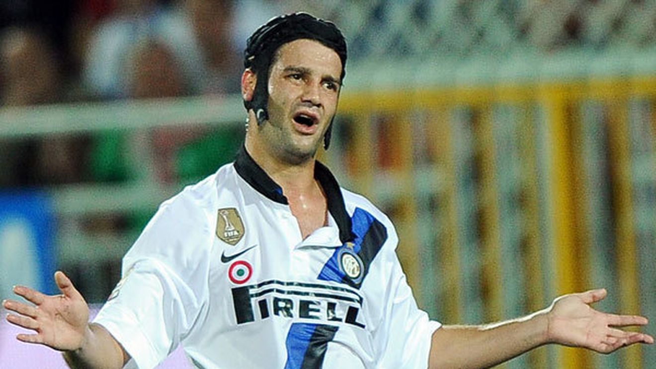Italienii au aflat ce salariu cere Chivu:** "E aproape imposibil ca Inter să fie de acord cu această sumă!" Numele lui Jose Mourinho apare din nou în discuție