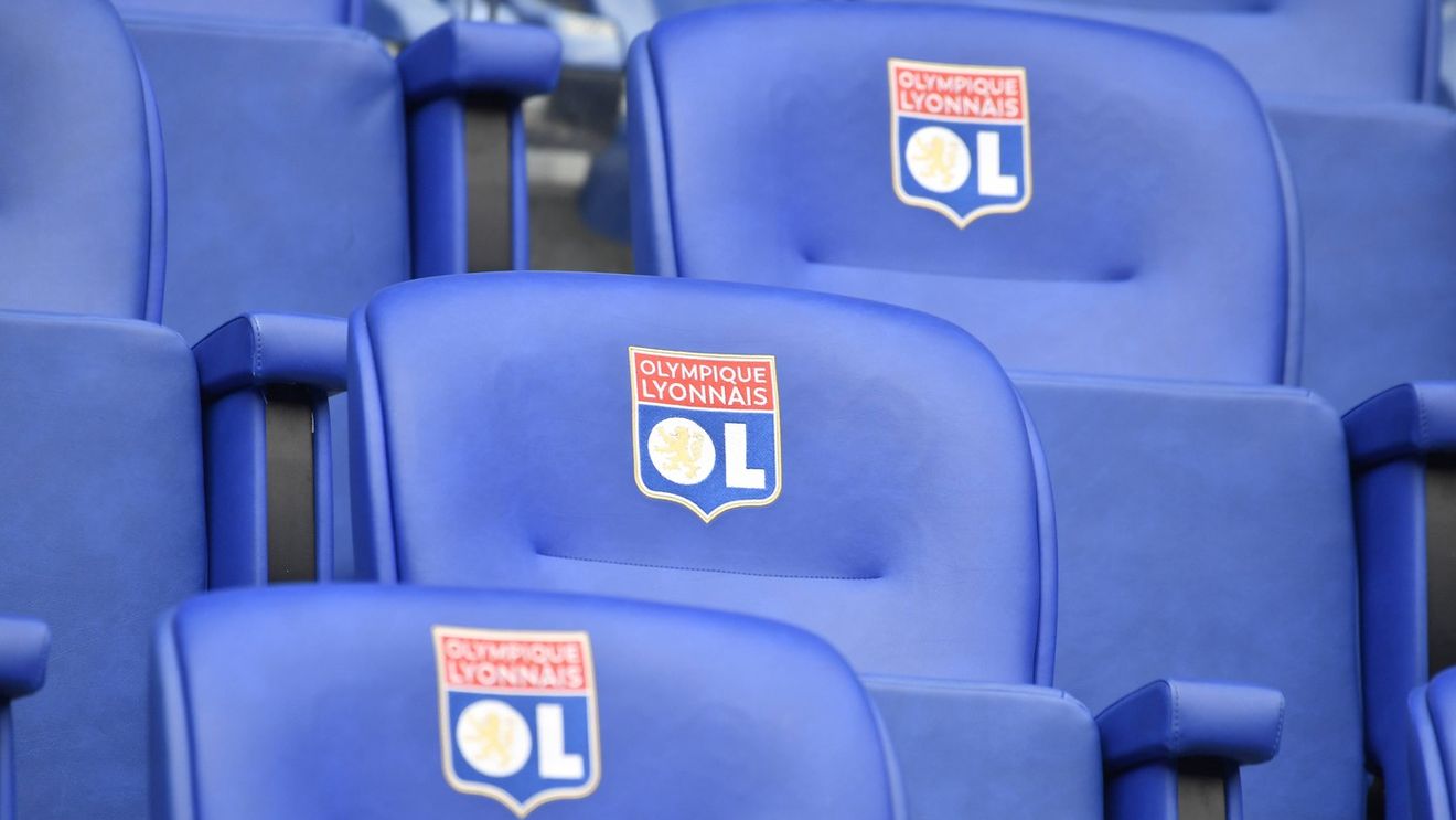 Ce imagini a postat Lyon, din Bucureşti, pe paginile oficiale ale clubului