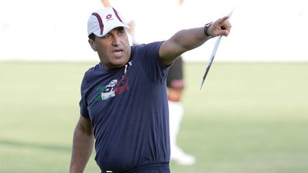 "Voi folosi cu Dinamo același 11 de la Galați"