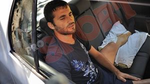 FOTO EXCLUSIV** Băcilă a fost externat: "Nu am nimic cu Gardoș!" Prima reacție și care e starea lui după operație