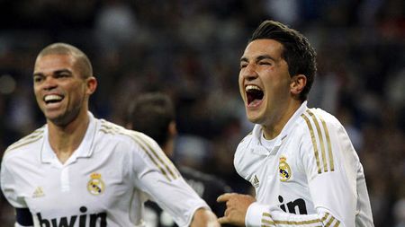 Transferul care ar găuri bugetul lui Real Madrid!** "Galacticii" pot "scăpa" de Șahin la un preț de 4 ori mai mic decât cel pentru care a fost adus pe "Bernabeu"