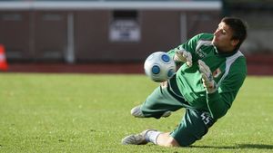 Hamutovski îl ironizează pe Zapata:** "Eu n-am dat niciodată pe lângă minge!"