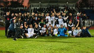 Vom avea o nouă forță în Superliga! Căpitanul cu peste 250 de meciuri în elită a dezvăluit planurile colosale din orașul istoric al României: „În doi ani suntem în Liga 1! Am avut oferte de acolo, dar le-am refuzat! Nu regret alegerea”. EXCLUSIV