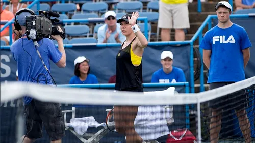 Atitudine, determinare, VICTORIE! Simona Halep s-a calificat în optimile turneului de la Toronto după 6-3, 6-4 cu Magdalena Rybarikova