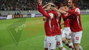 A fost fluierat de 20.000 de fani dinamoviști, dar a fost remarcat de un stelist:** "Nu înțeleg de ce a fost huiduit"