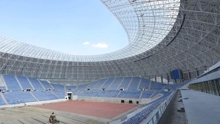 Oltenii mai au de așteptat. Inaugurarea stadionului "Ion Oblemenco" a fost amânată din nou. Șanse mici ca CS U Craiova să joace în acest an pe noua arenă. Când ar putea fi gata