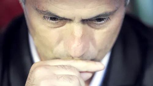 ȘOC la Real!** Mourinho și-a pierdut susținerea: jucătorii s-au întors împotriva sa! CELE 7 greșeli care i-au fost FATALE cu BarÃ§a