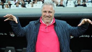 Lucescu, surprins plăcut de Șumudică: "Am fost și eu mirat". "Il Luce" explică forma proastă a lui Kayserispor: "Cred că ăsta a fost motivul"