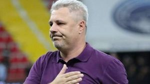 Marius Șumudică, scandal uriaș după ce doi impresari au încercat să-l mituiască. „Mi-au oferit 50.000 de euro!” Ce trebuia să facă pentru acei bani