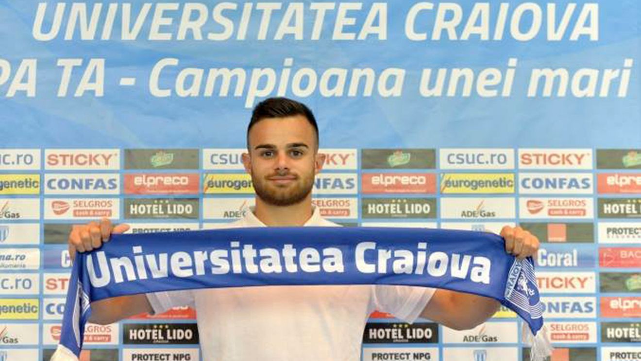 Bărbuț, primul transfer al verii pentru olteni: "Sunt mândru că voi îmbrăca tricoul sfânt al Universității Craiova!"