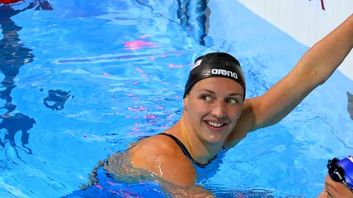 
Katinka Hosszu, record mondial la 200 metri spate la CM de natație in bazin scurt