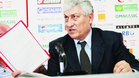 Borcea l-a dat afară, Badea l-a numit în locul lui "Leonidas"!** Vezi cine e noul nr 2 de la Dinamo!