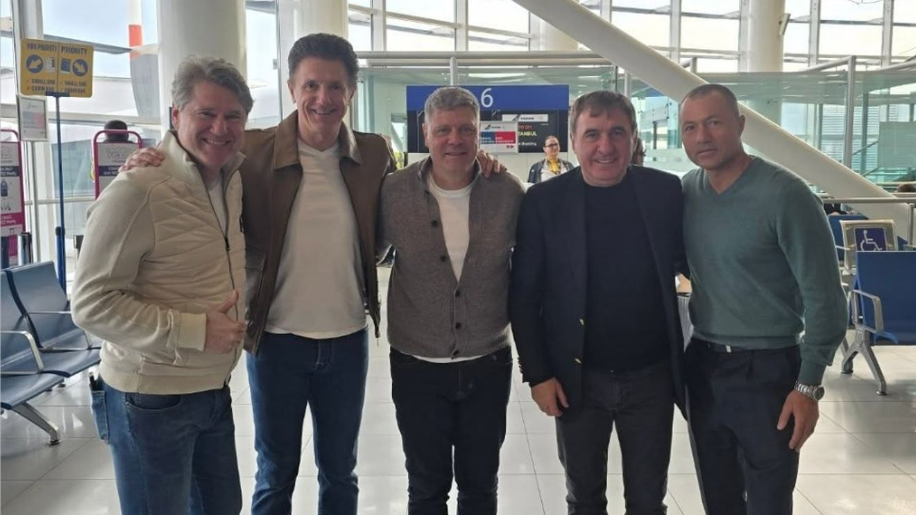 Imagine pentru istorie cu membrii Generației de Aur înainte de Turcia - România. Mesajul lui Florin Răducioiu, alături de Gică Hagi, Gică Popescu, Adi Ilie şi Tibor Selymes