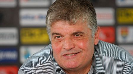 Andone a văzut tactica dincolo de plictiseala din derby:** "Dinamo - Rapid nu a fost un meci trist" Ce zice de adversarii Stelei