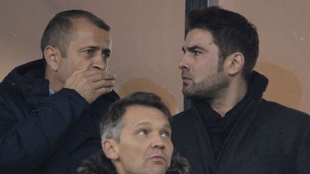 Unul dintre cei mai importanți jucători ai lui Dinamo e dorit în Bundesliga. Mutu: "Îi așteptăm la negocieri, vom discuta". Un alt fotbalist esențial pentru Contra are pe o ofertă pe masă