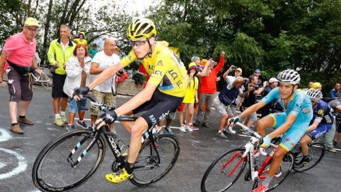 Chris Froome ajunge cu tricoul galben la Paris și se pregătește să câștige Turul Franței pentru a treia oară în carieră
