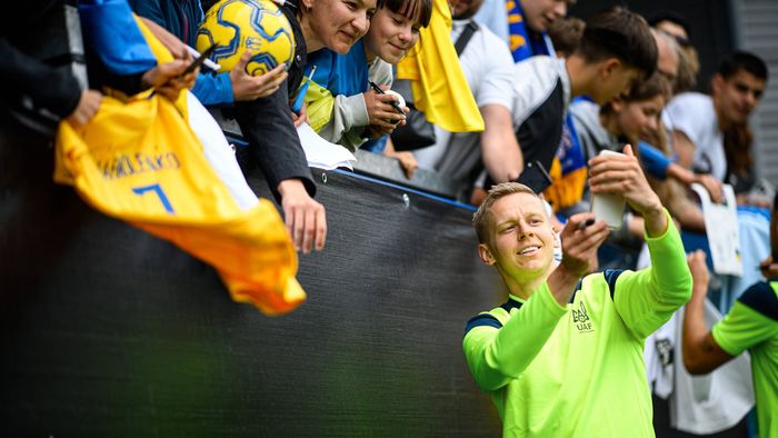 Cine este Oleksandr Zinchenko, fotbalistul vedetă al naționalei Ucrainei, adversara României în primul meci din grupa E de la EURO 2024! Liderul fanilor lui Arsenal din România a tras concluzia pentru ProSport: „Un adevărat pericol!”