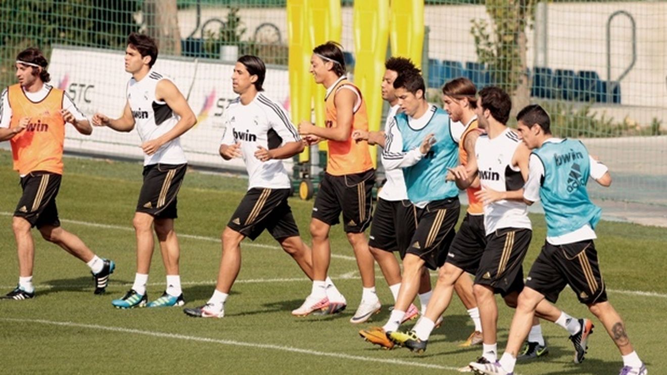 S-a săturat să bată la ușa lui Mourinho și poate ajunge pe mâna urmașului lui:** "E tare nefericit" Un galactic își ia ADIO de la Real