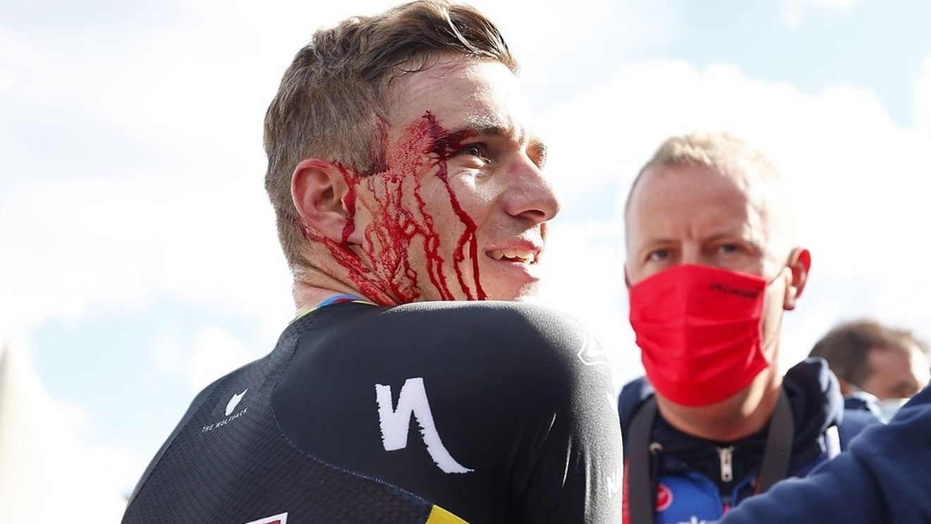 „Au încercat să ne omoare!” Momente ireale în debutul Turului Spaniei: „Îi doresc tot ce e mai rău!” Câștigătorul și-a spart arcada după finish | VIDEO