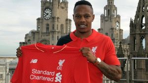 OFICIAL | Al șaselea transfer al verii pentru Liverpool! Clyne a devenit cormoran