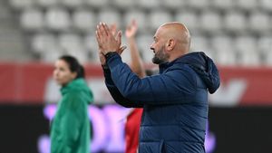 Ce lovitură! Cristi Dulca a revenit în fotbal. „Cum să nu o fac? Când ajuți un om? La greu sau când are nevoie!”