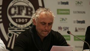 Mandorlini: "Aș fi mulțumit și cu un 1-0 obținut în minutul 94"