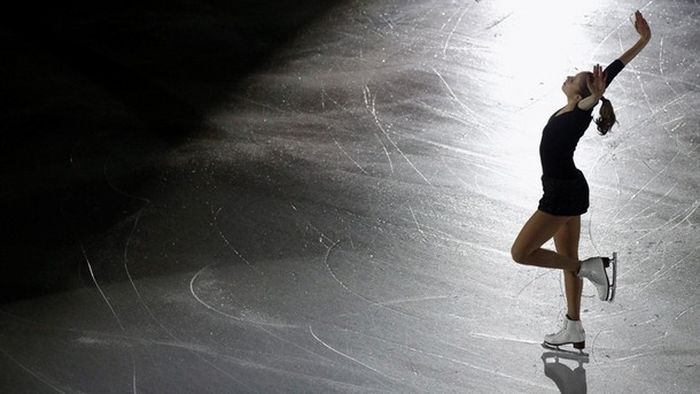 Gest frumos!** Franța oferă Japoniei dreptul de a organiza CM de patinaj artistic din 2012