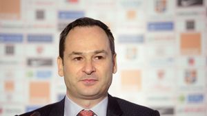 Parcă ar fi într-un film de comedie! Ionuț Negoiță le-a făcut „cadou” investitorilor spanioli încă trei facturi neachitate. Cum a reacționat fondul de investiții condus de Herminio Menendez