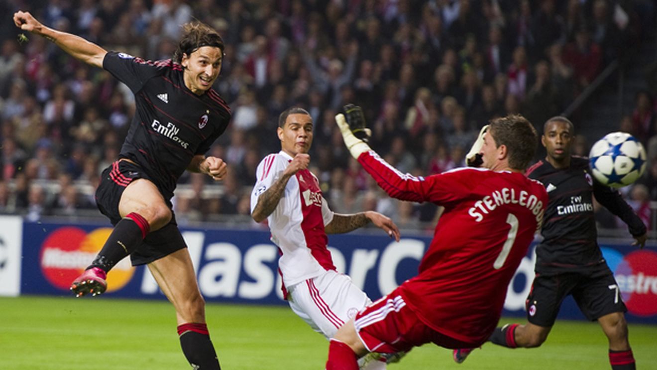 Manchester și Arsenal se bat pentru omul care l-a "gonit" pe Lobonț din Olanda!