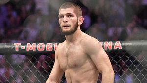 Khabib Nurmagomedov, dezvăluire incredibilă! Ce i-a răspuns tatăl său, după ce campionul UFC s-a văitat că ursul cu care se antrena a vrut să-l muște