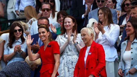 EXCLUSIV Privilegii demne de o regină pentru Simona Halep la Wimbledon! Ce beneficii a avut în Royal Box, unde a strălucit alături de Prințesa Kate