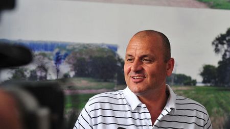 Mititelu îi răspunde lui Dragomir:** "Bate câmpii în ultimul hal. Jucătorii de care el spune că sunt sub sechestru au fost lăsați chiar de ei să plece la alte echipe!"