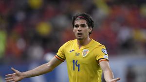 Ianis Hagi îl face praf pe Mihai Stoichiță! Fiul lui Gică Hagi, atac fără precedent împotriva oficialului FRF: „Declarație neinspirată! Ar trebui să cunoască asta"