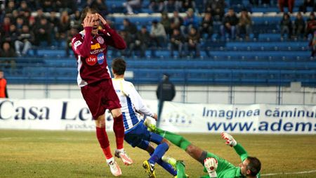 În vestiarul lui CFR nu s-a zâmbit în 2013!** Mureșan: "Ne doare să pierdem puncte cu o echipă care se bate la retrogradare"