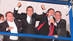 Gigi Becali i-a păcălit grav pe fotbaliștii FCSB după ce le-a promis primă de 100.000 de euro de om. Jucătorii au avut șocul vieții lor: „Vorbeam că ne luăm apartamente și a doua zi…”