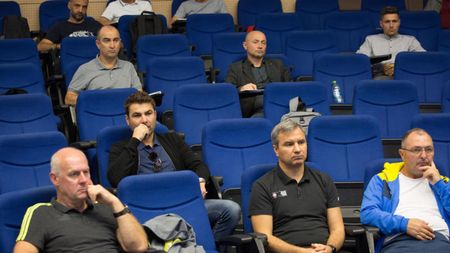 Continuă scandalul dintre FRF și CRSSE Timișoara! Miza celor trei foști internaționali care nu sunt primiți la cursuri ia amploare. Ciprian Urican: „Distorsionează contextul real”. EXCLUSIV