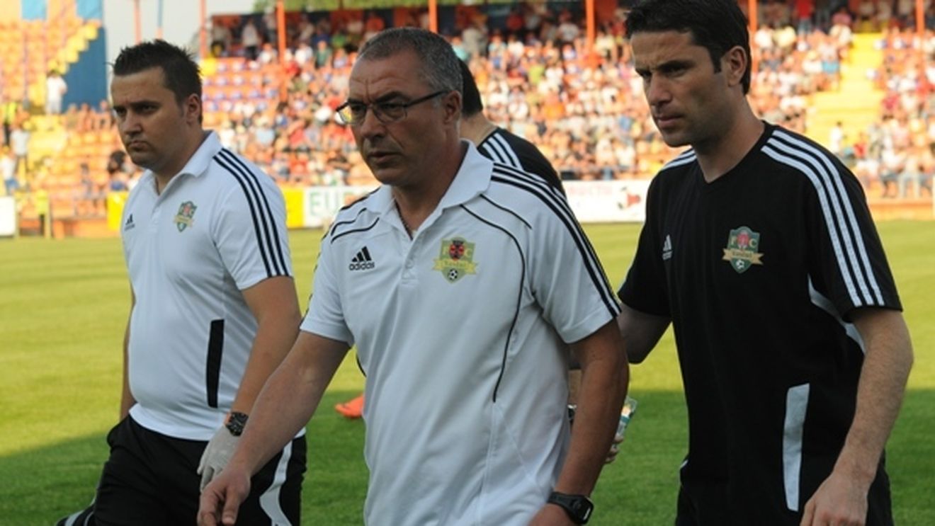 'Nu am mai lucrat în așa condiții'** Porumboiu l-a acuzat că duce echipa la dezastru, Inacio rupe tăcerea: prima reacție după despărțire