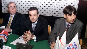 "Băi, pentru asta ai fost adus aici! Ce, crezi că ești inteligent, că ești om de fotbal?" Replica incredibilă pe care Pițurcă i-a dat-o lui Becali în momentul în care "începuse să se creadă șmecher de fotbal"