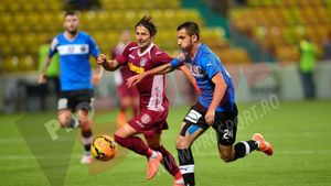 Deac, soluție pentru meciul cu Grecia. Trică, Mureșan și Miriuță fac lobby pentru mijlocaș