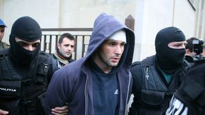 Incredibil! Un sportiv român, lider al unui clan interlop, a fost reținut după ce a ordonat incendierea unei case cu persoane înăuntru