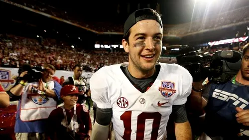 A.J. McCarron, acuzat de infidelitate